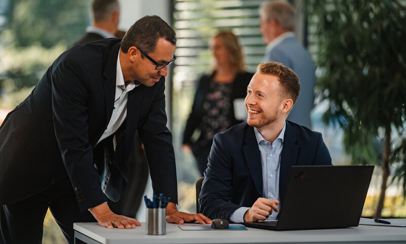 Stellenausschreibung - Werkstudent als Industrie- und Marktanalyst