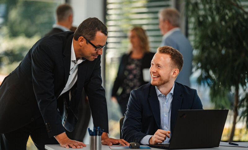 Stellenausschreibung - Werkstudent als Industrie- und Marktanalyst