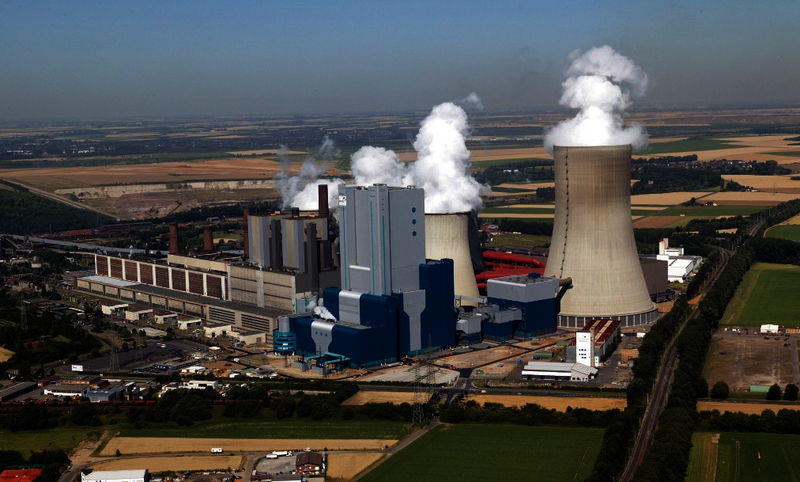 RWE Braunkohlekraftwerk Niederaußem