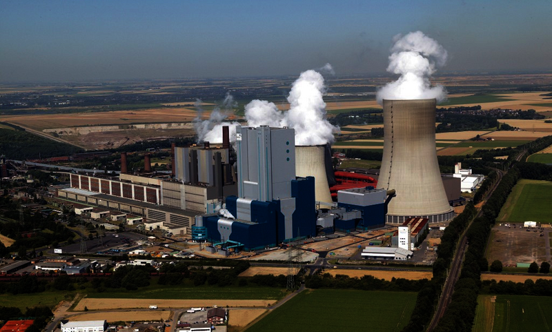 RWE Braunkohlekraftwerk Niederaußem