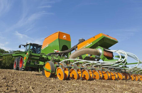 AMAZONE VarioTrail EDX Fendt